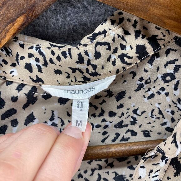 Maurices Shirt Women M Medium Beige Animal Print Button Up 3/4 Sleeve Collared - Picture 3 of 7